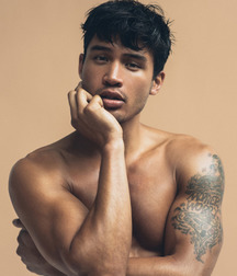 sexy male models 5df3267904e66.jpg