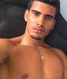 sexy male models 5df3268b58dbe.jpg
