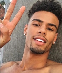 sexy male models 5df326972442a.jpg