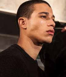 sexy male models 5df3269dd7611.jpg