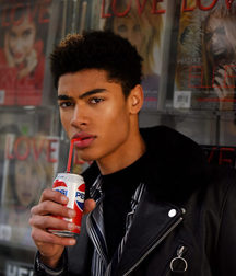sexy male models 5df326ad6af1d.jpg