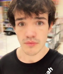 aaron carpenter 5df5e2f3d52cc.jpg