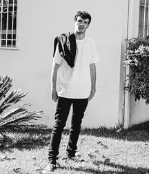aaron carpenter 5df5e2f80585f.jpg