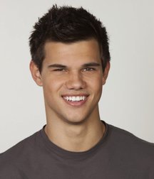actor taylor lautner 5e3a2e7b18373.jpg