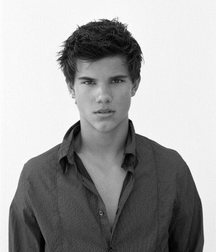 actor taylor lautner 5e3a2ea3806b9.jpg