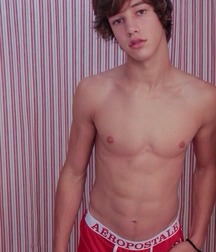 cameron dallas 5e67d5e56f409.jpg