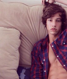 cameron dallas 5e67d5e889410.jpg