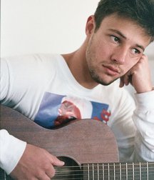 cameron dallas 5e67d5f87668e.jpg