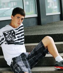modelteenz-lance 5eddacdd28735.jpg