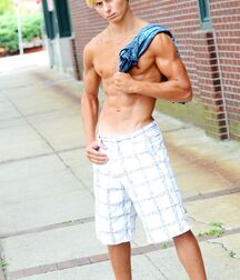 modelteenz:derek gay tube 5fd99d039f052.jpg