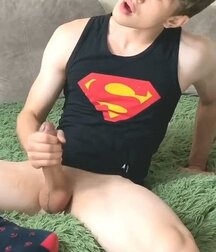Thursday's Hotties Twink Tube 6127288a97f37.jpeg