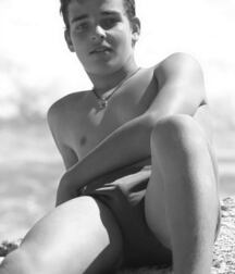 Hot B&W Guys Gay Porn 613e9d2f02a36.jpg