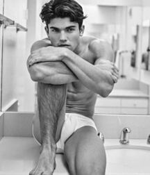 Hot B&W Guys Gay Porn 613e9d3a8006e.jpg