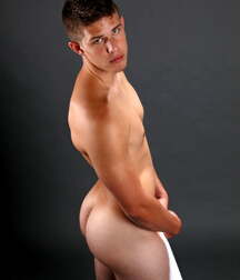 Boys on the side 613e9eb7b782f.jpg