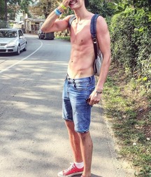Twink Season Boys in Shorts Tube 618ec5b80e136.jpg