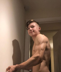 Muscled and athletic boys gay tube 606e3a858fe20.png