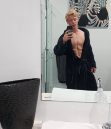 Muscled and athletic boys gay tube 606e3a90c0ba8.png