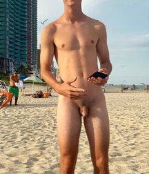 Smallerthings Gay Porn 6147b24c1a53e.jpg
