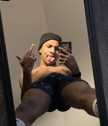 Black Guy Mirror Pics Twink Porn 61bbc601c96d4.jpg