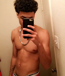Black Guy Mirror Pics Twink Porn 61bbc6089dcd8.jpg