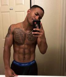 Black Guy Mirror Pics Twink Porn 61bbc63ee29ec.jpg