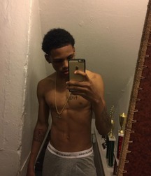 Black Guy Mirror Pics Twink Porn 61bbc6663c1a0.jpg