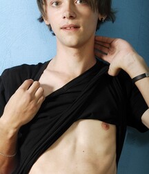 Model Mikel Boys Porn 615a1e1f8db50.jpg