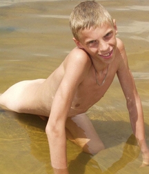CUTE & NICE BOYS TWINK TUBE PURE LUST 62d5cca03d990.jpg