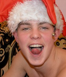 TONGUE PLAY 57c1113cdf6f2.jpg