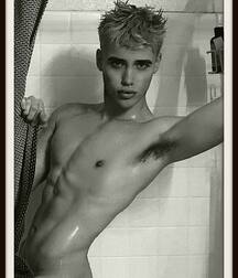 Lucas Dell Twink Tube Load 61954f3c15d11.jpg