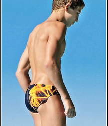 Art Of Porn Twink Mix Outside 625a56444dee0.jpg