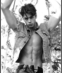 Shinning Art Of Porn Twink Mix Boys Selfie 62a79beee9048.jpg