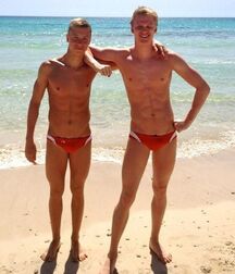 Summer Hot Boys Twink Tube Shirtless 6172ab1470629.jpg