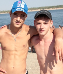 Gay porn twinks in piscina wow  618e69d110c6d.jpg