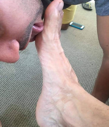 Gay porn ragazzi barefoot 61a0d81a6259e.jpg