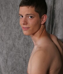 Hot boys a cazo duro gay porn 61b0fde3890b3.jpg