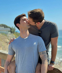 Gay porn hot twinks muscle guys 61c79158d4707.jpg