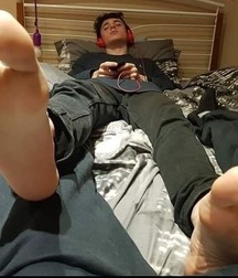 Gay porn lover feet twinks foot 61f42a435e89d.jpg