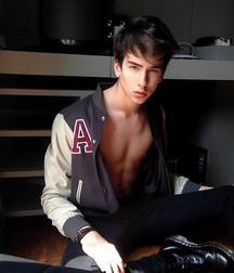 Gay porn twinks hunk hot selfie pics 621b87b630bee.jpg