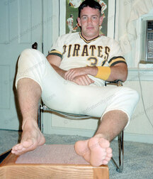 Gay porn young twink barefoot shown 62265372f1180.jpg