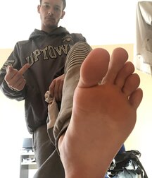 Gay porn young twink barefoot shown 622653894fa71.jpg
