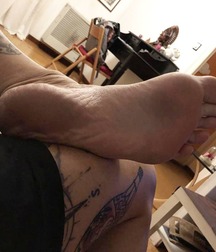 Gay porn young twink barefoot shown 62265393ef03c.jpg