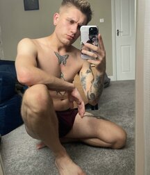 Gay porn twinks barefoot guys sexy feet 622e53c2ab227.jpg