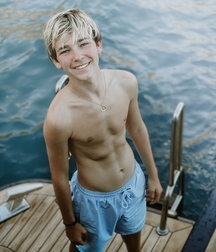 Gay porn twinks fun in pool boys beachside sexy 622e55522e026.jpg