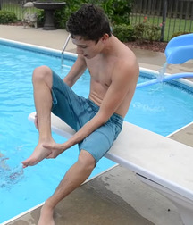 Gay porn twinks feet under souls 6234cdf692cd5.jpg