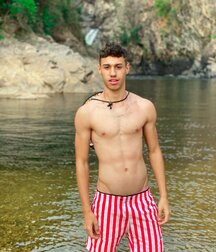 Gay porn twinks muscular and smooth body 624ed2840964b.jpg