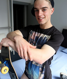 Gay porn twinks show their big cocks skater 6256b71d6501a.jpg