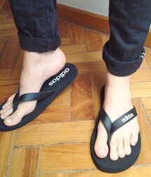 Walking barefoot young twink tube guys 6272bc476ff86.jpg