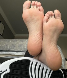 Boys feet lover guy men bottom feet 6287813e59722.jpg