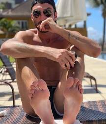 Boys feet lover guy men bottom feet 6287817d822a6.jpg